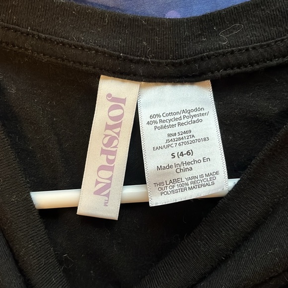 black shirt with pocket - Picture 3 of 3